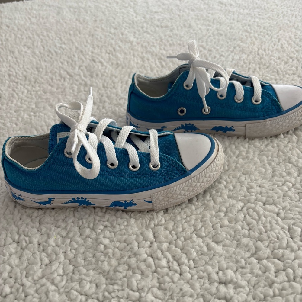 CONVERSE ALL STAR. Dinoverse Kids' Blue/White Sneakers Size 11. Great Condition